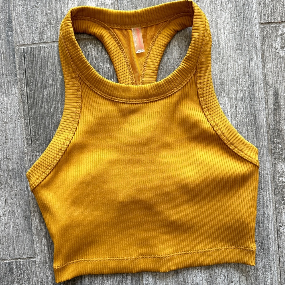 ♥️FREE PEOPLE MOVEMENT - RIBBED RACERBACK WORKOUT TOP♥️